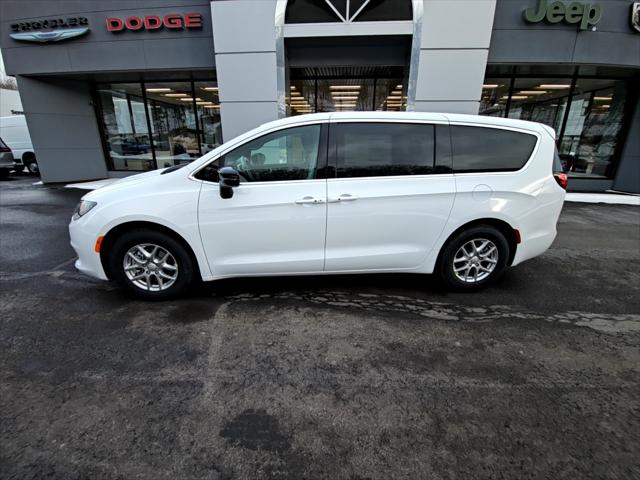 2026 Chrysler Voyager LX