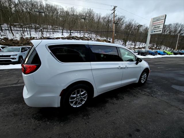2026 Chrysler Voyager LX