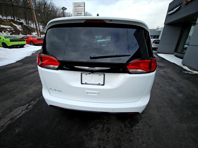 2026 Chrysler Voyager LX