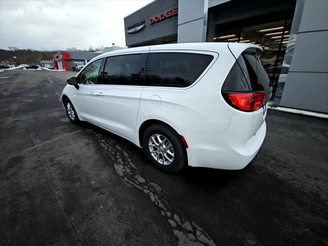 2026 Chrysler Voyager LX