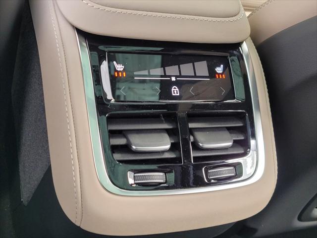 2026 Volvo XC90 Ultra, B6 AWD Gas (mild hybrid), Gasoline, Bright, 7 Seats
