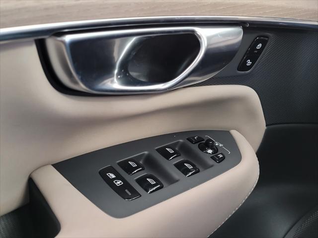 2026 Volvo XC90 Ultra, B6 AWD Gas (mild hybrid), Gasoline, Bright, 7 Seats