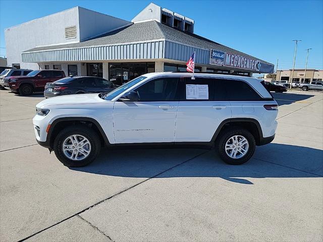 2025 Jeep Grand Cherokee Laredo 4x2