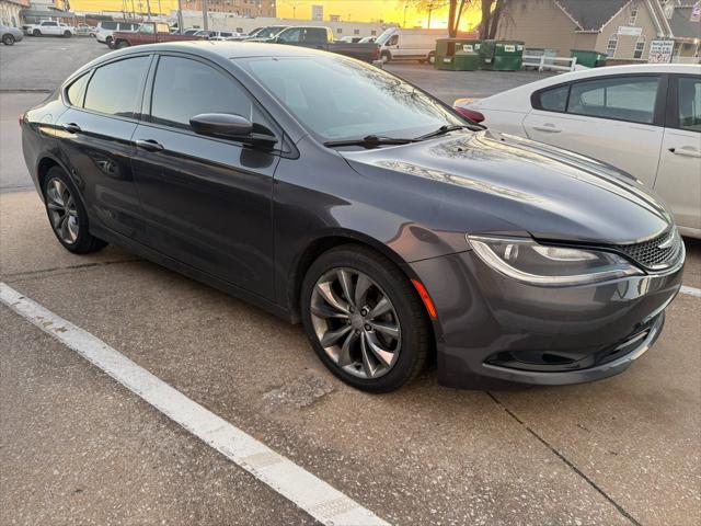 2015 Chrysler 200 S