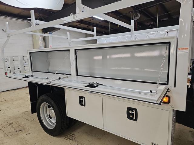 2026 RAM 5500 Chassis RAM 5500 TRADESMAN CHASSIS CREW CAB 4X4 84 CA