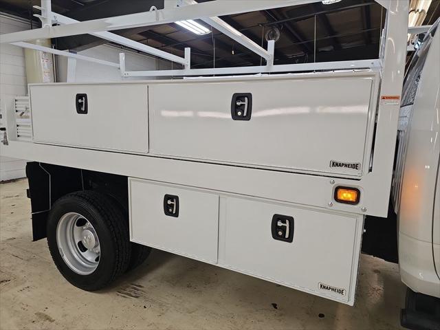 2026 RAM 5500 Chassis RAM 5500 TRADESMAN CHASSIS CREW CAB 4X4 84 CA
