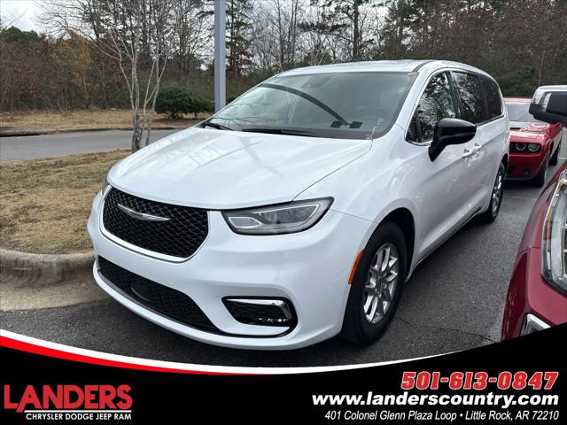 2024 Chrysler Pacifica Touring L