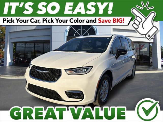 2025 Chrysler Pacifica Select