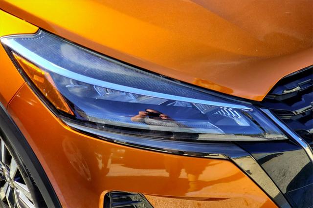 2021 Nissan Kicks SR Xtronic CVT