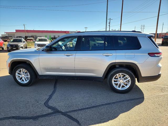 2023 Jeep Grand Cherokee L Laredo 4x4 2023 Jeep Grand Cherokee L Laredo 4x4