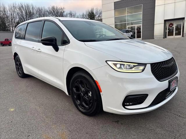 2024 Chrysler Pacifica Hybrid S Appearance Pkg 2024 Chrysler Pacifica Hybrid S Appearance Pkg