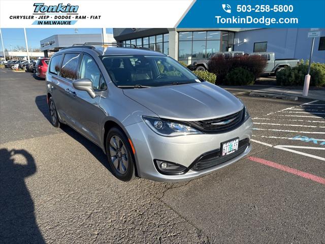 2018 Chrysler Pacifica Hybrid Touring L 2018 Chrysler Pacifica Hybrid Touring L