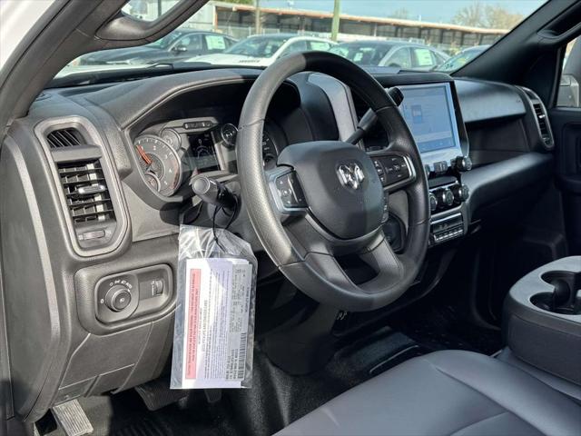 2026 RAM Ram 5500 Chassis Cab RAM 5500 TRADESMAN CHASSIS CREW CAB 4X4 60 CA