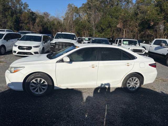 2017 Toyota Camry LE