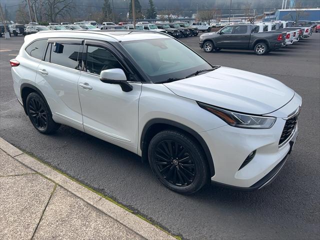2022 Toyota Highlander Platinum