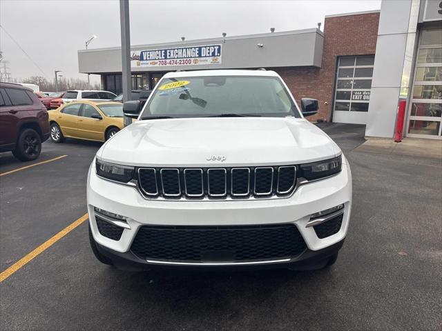 2022 Jeep Grand Cherokee Limited 4x4 2022 Jeep Grand Cherokee Limited 4x4