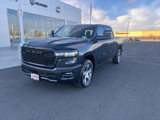 2026 RAM Ram 1500 RAM 1500 EXPRESS CREW CAB 4X4 57 BOX