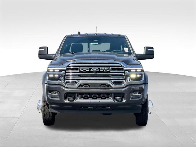 2026 RAM 5500 Chassis RAM 5500 BIG HORN CHASSIS CREW CAB 4X4 60 CA