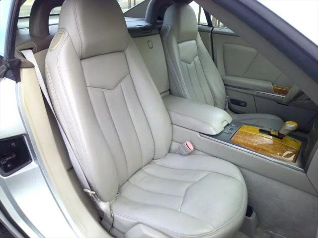 2004 Cadillac XLR Standard