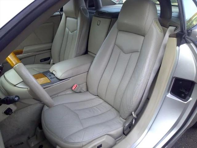 2004 Cadillac XLR Standard