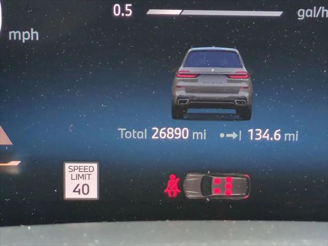 2025 BMW X7 xDrive40i