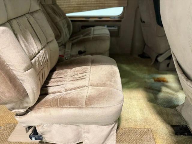 2002 Chevrolet Express Base