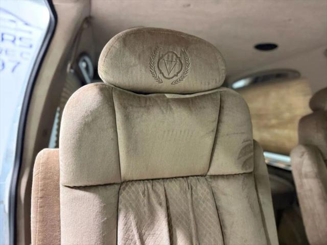 2002 Chevrolet Express Base
