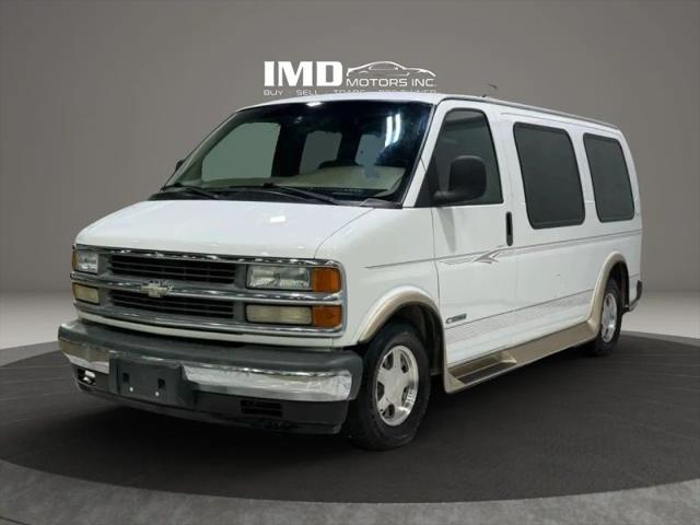 2002 Chevrolet Express Base
