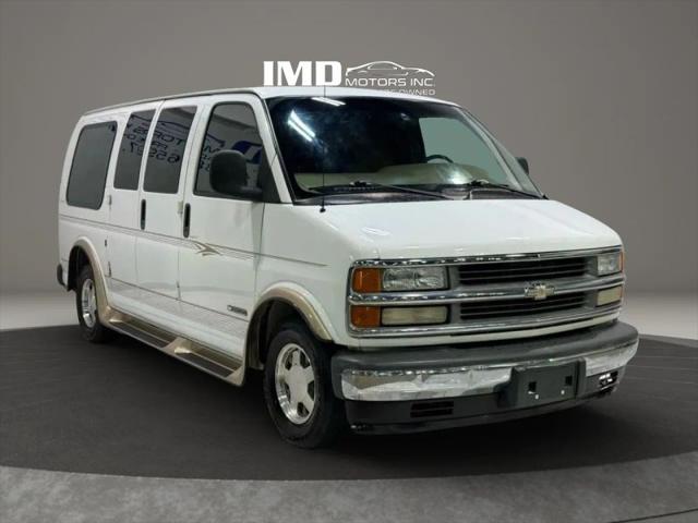 2002 Chevrolet Express Base