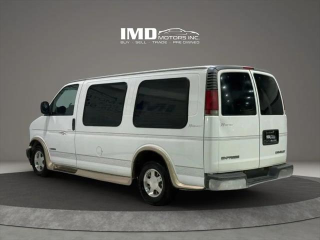 2002 Chevrolet Express Base