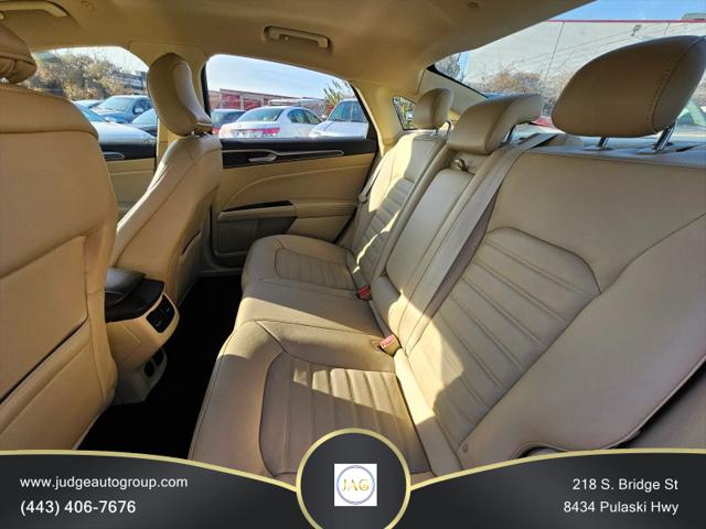2015 Ford Fusion Hybrid SE