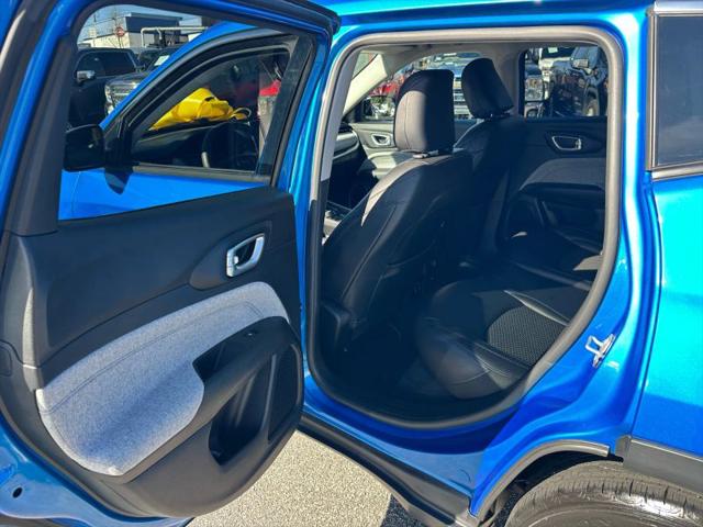 2022 Jeep Compass Latitude FWD