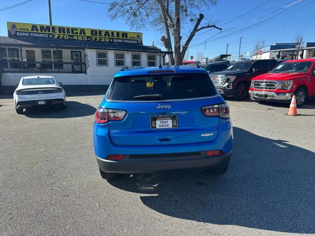 2022 Jeep Compass Latitude FWD