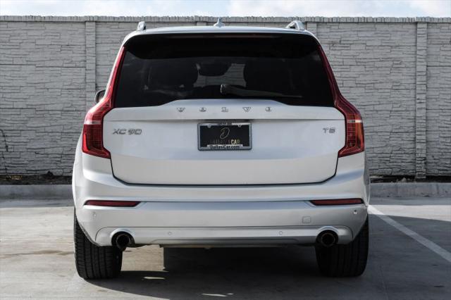 2018 Volvo XC90 T5 Momentum