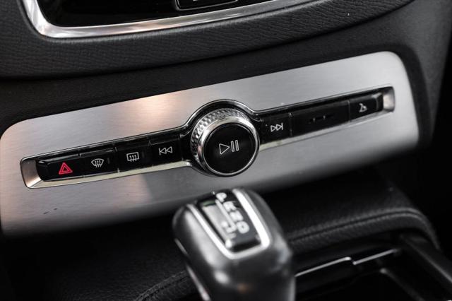 2018 Volvo XC90 T5 Momentum