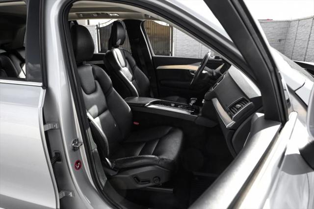 2018 Volvo XC90 T5 Momentum
