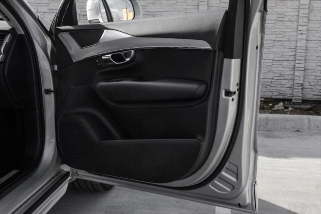 2018 Volvo XC90 T5 Momentum