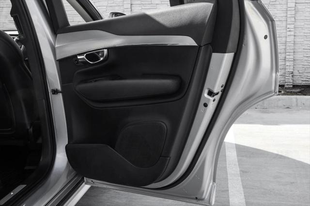 2018 Volvo XC90 T5 Momentum
