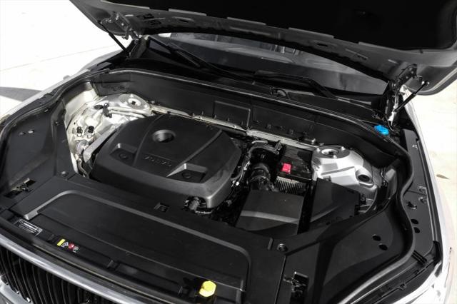 2018 Volvo XC90 T5 Momentum
