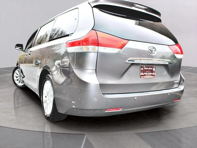 2011 Toyota Sienna XLE V6