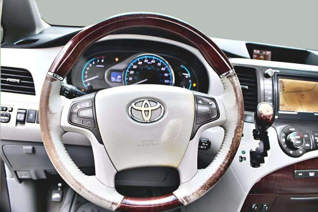 2011 Toyota Sienna XLE V6