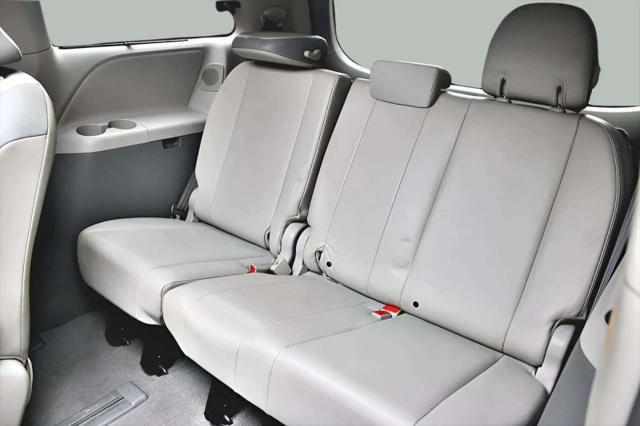 2011 Toyota Sienna XLE V6