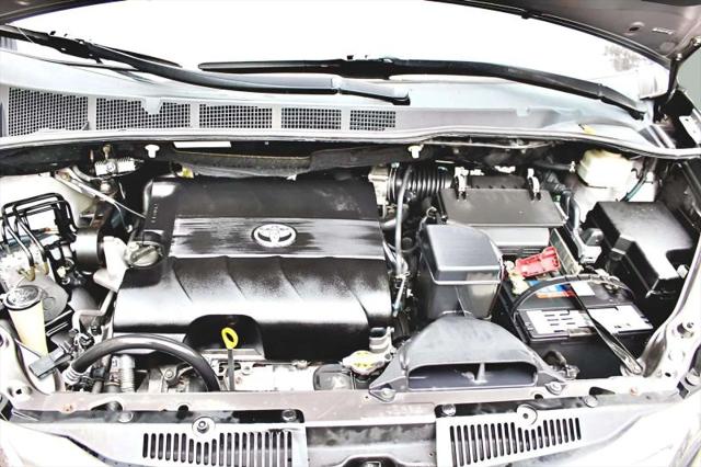 2011 Toyota Sienna XLE V6