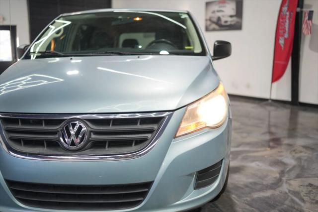2009 Volkswagen Routan S
