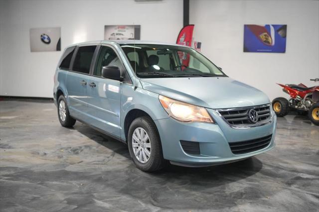 2009 Volkswagen Routan S