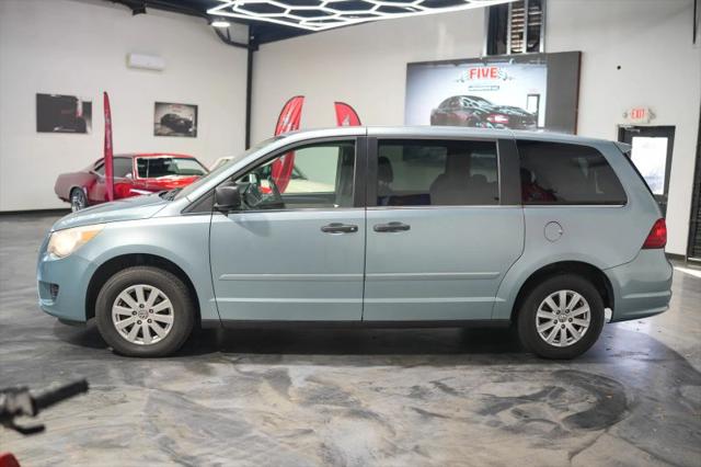 2009 Volkswagen Routan S