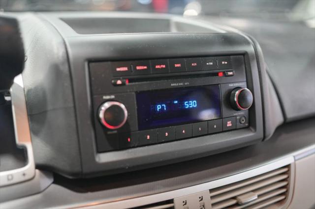 2009 Volkswagen Routan S