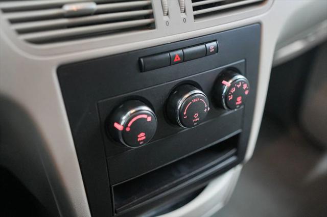 2009 Volkswagen Routan S