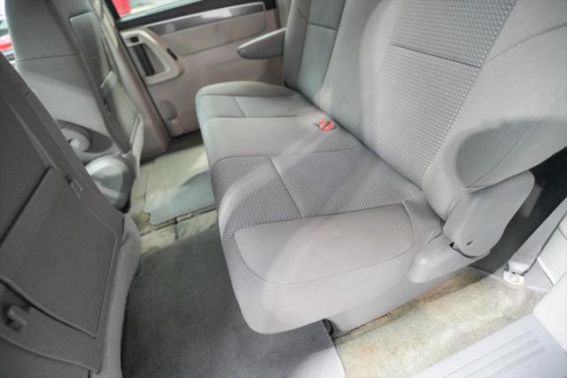 2009 Volkswagen Routan S