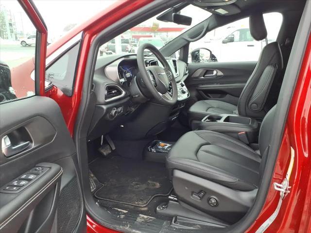 2026 Chrysler Voyager LX
